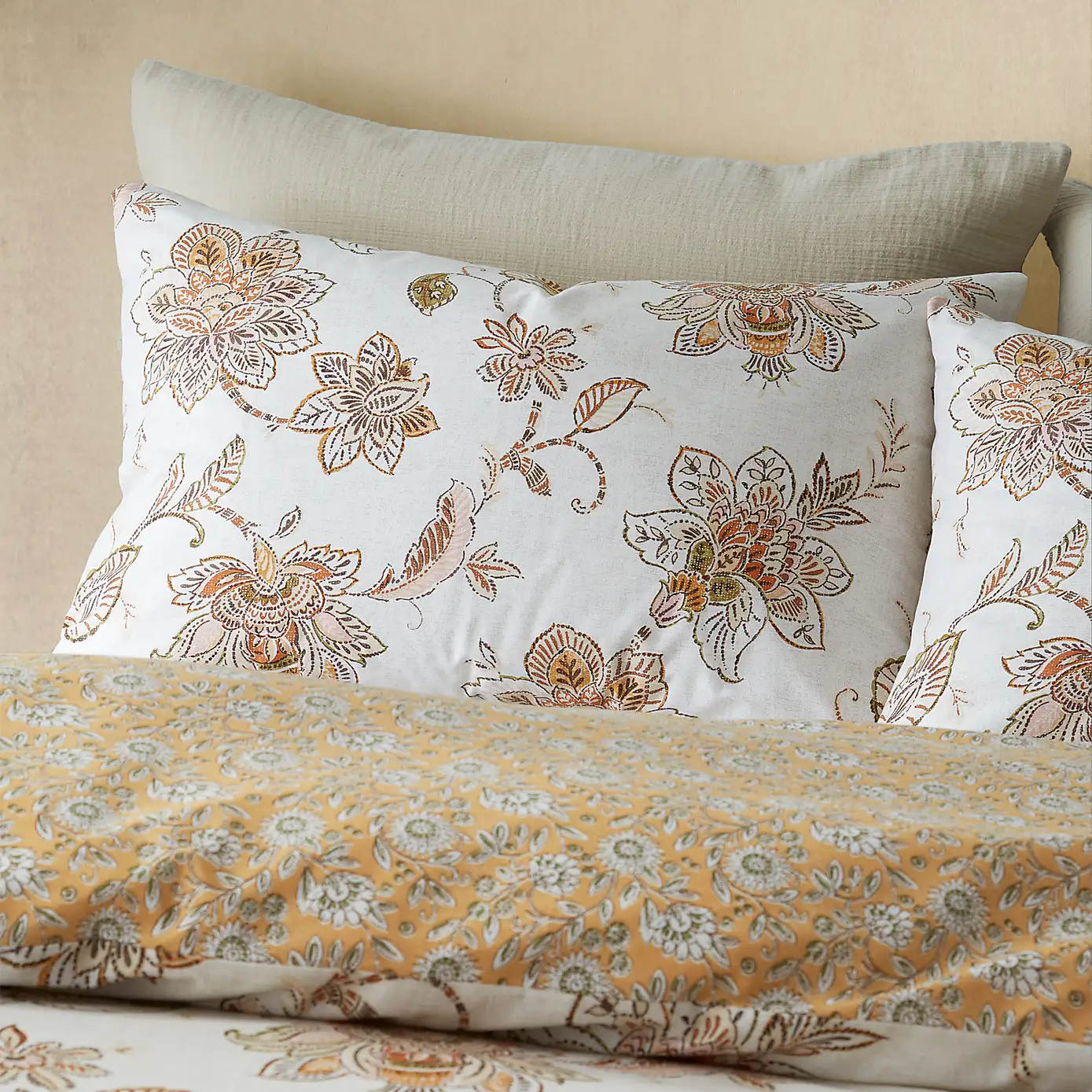 Pineapple Elephant Sahara Floral Beige Duvet Cover and Pillowcase Set