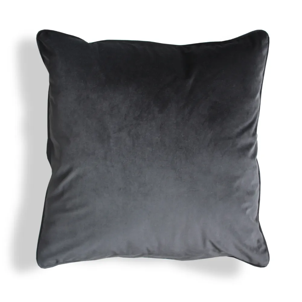 Pantera Black Cushion